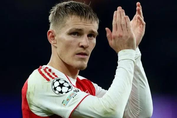 Arsenal midfielder Odegaard out until mid-November