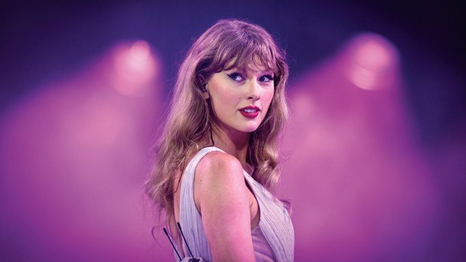 Taylor Swift Announces