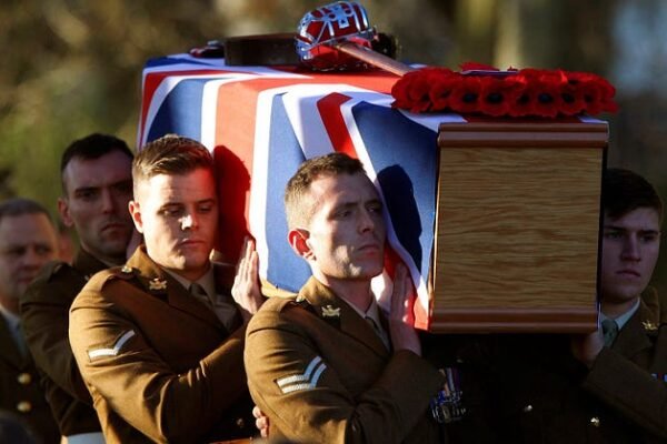 Trump praises UK troops as brave warriors after widespread condemnation